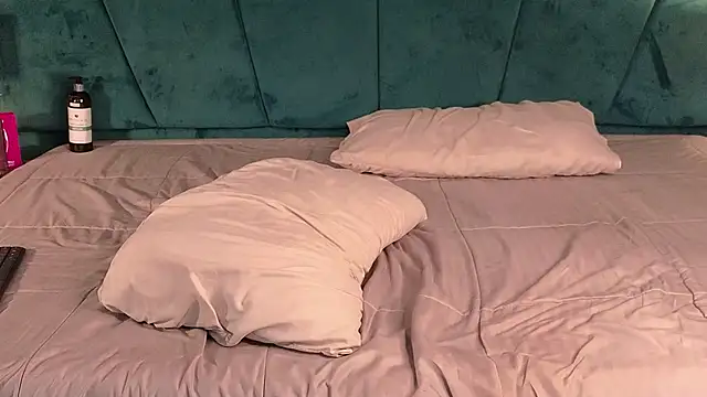 Pokazy przed kamerką – Aaron_Eze