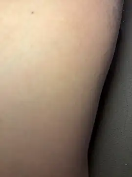 erokami36 Show in webcam