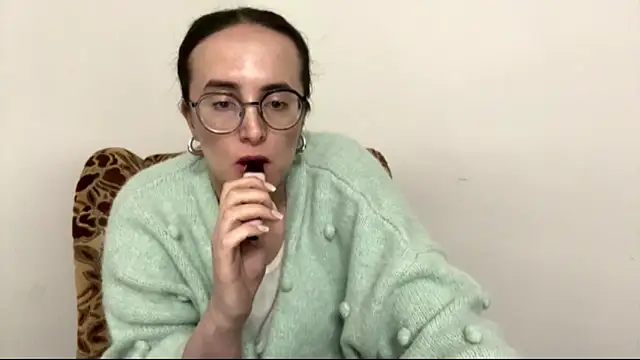 دردشة SofiaTease الجنسية المباشرة