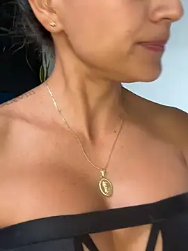 valentina_herrrera Live XXX-Chat