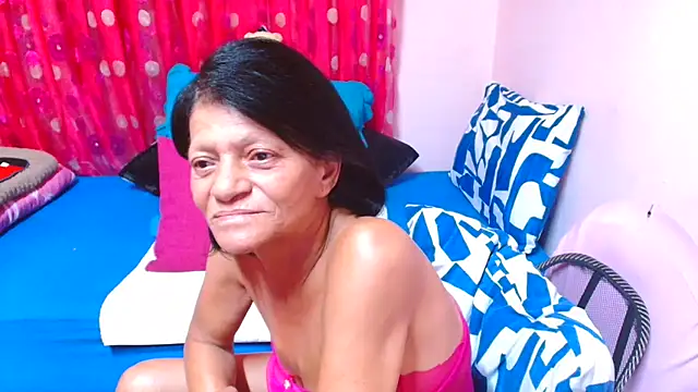 SLUTTYROXY Adlı Modelin Canlı XXX Sohbeti