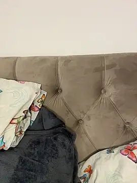 IrisBlues Chat XXX in diretta