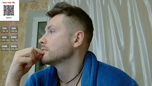 Chatroom XXX en direct de MartinBrandon