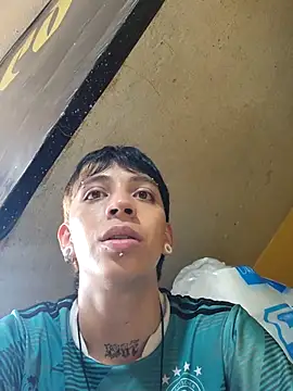 Sembang XXX Secara Langsung smokeBlast