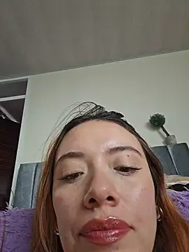 valery_mora: онлайн-секс-чат