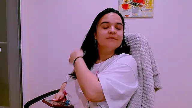 Minnie_Ella: απευθείας συνομιλία ΧΧΧ