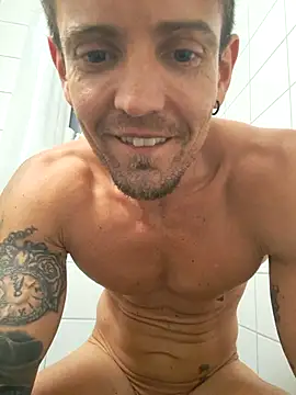 Mystery_Mark Adlı Modelin Canlı XXX Sohbeti