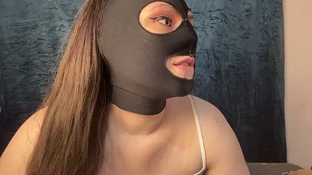 BlossomTilda Chat XXX live