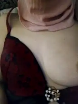 Almas-arabic Adlı Modelin Web Kamerası Şovu