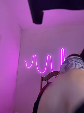 Mizztikaa 即時 XXX 聊天