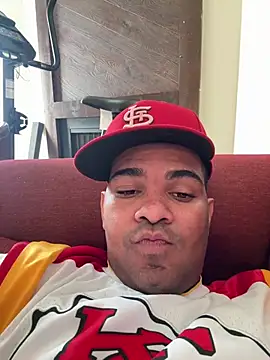 Pokazy przed kamerką – marhi32