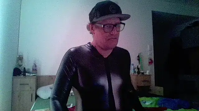 Bigthroaterboy Show Webcam