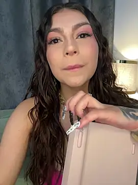 CHERRYY_BOMB_のウェブカメラショー