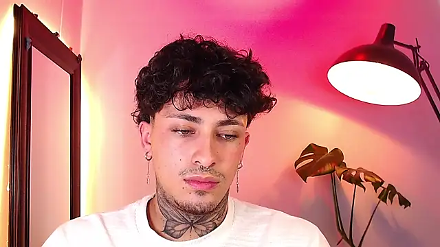 stevennavarro Chat XXX live