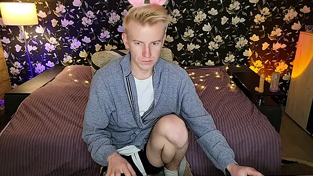 Vuitton Adlı Modelin Canlı XXX Sohbeti