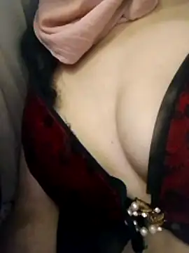 Almas-arabic Adlı Modelin Web Kamerası Şovu