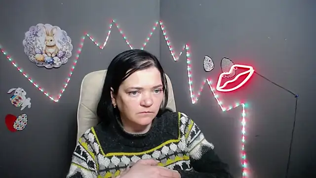 LauraFinn Chat XXX live