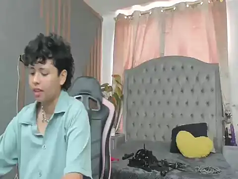 Živý XXX chat NikiEvanz