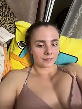 AlisaKissss' Live XXX Chat