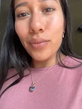 Amelia_Rivas' Live XXX Chat