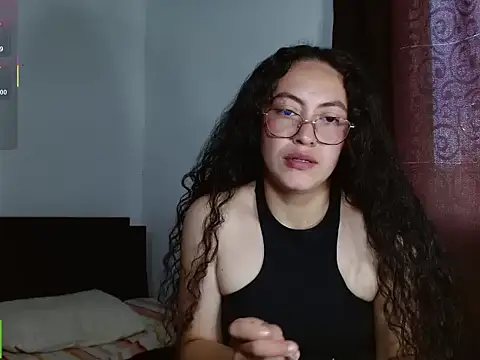 Amitlu_'s Live XXX Chat