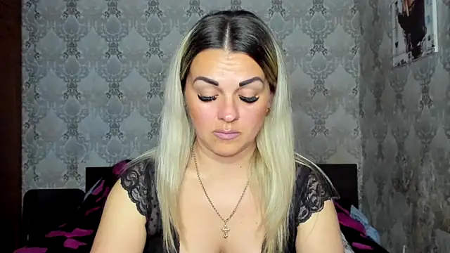 NicoletMoore's Live XXX Chat