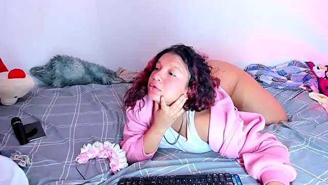 Emily_Coper18 Adlı Modelin Canlı XXX Sohbeti