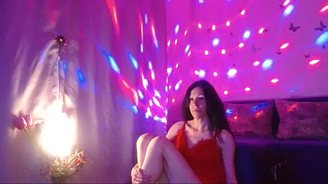 ElysaSun élő XXX-chatje