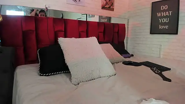 Roxahank's Live XXX Chat