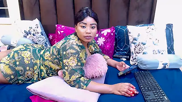 AfricanQueenxx40 现场XXX聊天