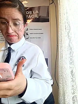 Valentina--1's Live XXX Chat