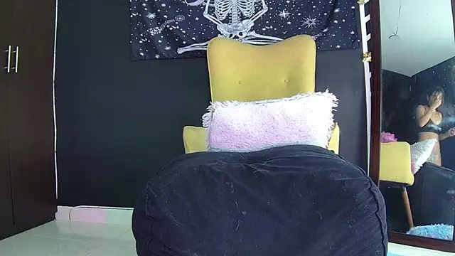 Czat XXX na żywo – EvangelineCors