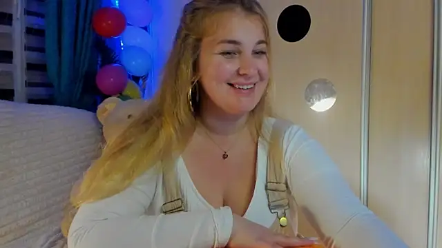 CoraSwon Chat XXX in diretta