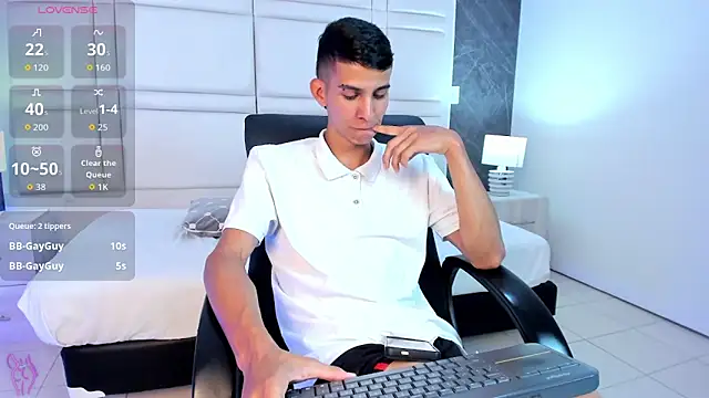 Aaron_Scoot Adlı Modelin Web Kamerası Şovu