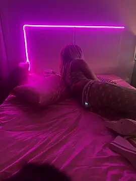 Czat XXX na żywo – Shynesse21