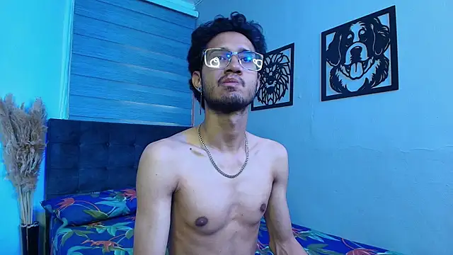 โชว์เว็บแคมของ arnor_skulls