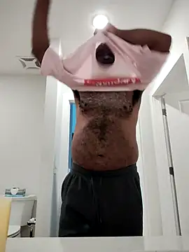 XXX chat uživo modela sinnernoir