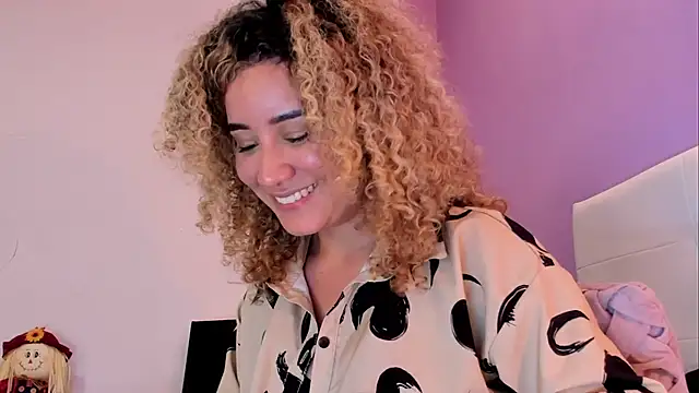 Chat +18 de Charlotte11-11 ao vivo