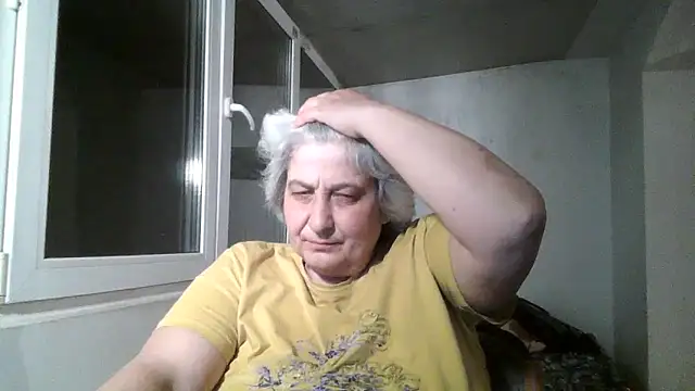 ExquisiteMature's Live XXX Chat