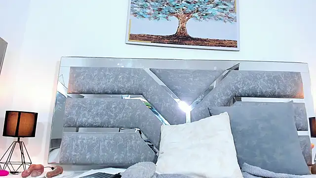 Slut_Milf_ Adlı Modelin Canlı XXX Sohbeti