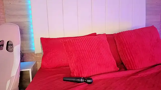 AgnesIvanova Adlı Modelin Canlı XXX Sohbeti