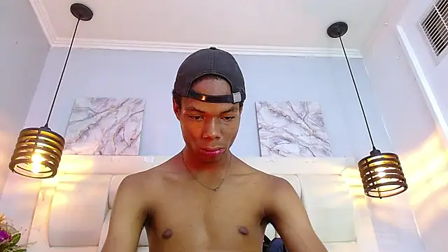 Santiago_Ortiz_ Chat XXX in diretta