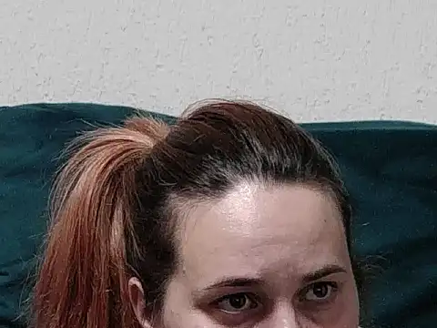 EmilyJenner live XXX chat