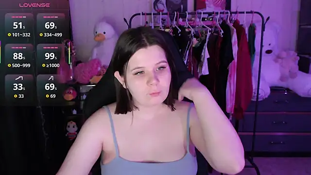 AmyVibess' Live XXX Chat