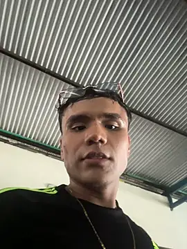 Chat +18 de CreamKingg ao vivo