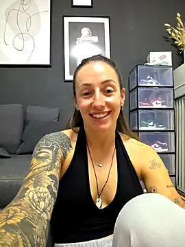 NicoleKaiser's Live XXX Chat