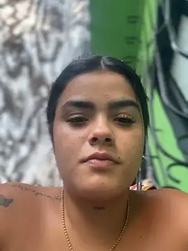 Kaily_Sweet16 élő XXX-chatje