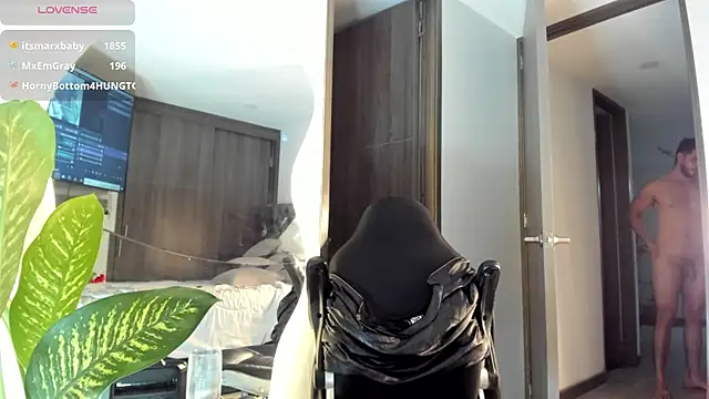 Dimitri_Bass Live XXX-Chat