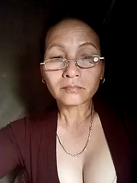 Cucci07: онлайн-секс-чат