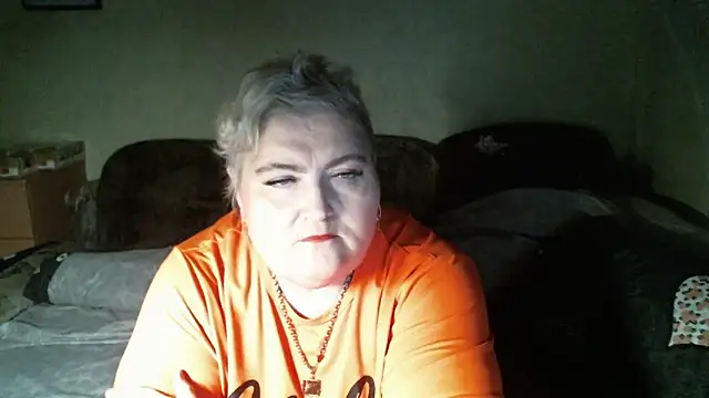 Lana555 Adlı Modelin Canlı XXX Sohbeti